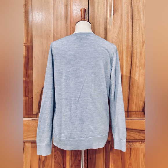 Banana Republic - Extra Fine Merino Wool - Super Soft Sky Blue Sweater - EUC - L - Picture 3 of 14